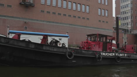 Blick-Auf-Den-Fluss-Hamburg