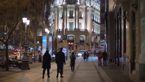 Vista-Nocturna-De-Madrid-Con-El-Edificio-Metropolis-España