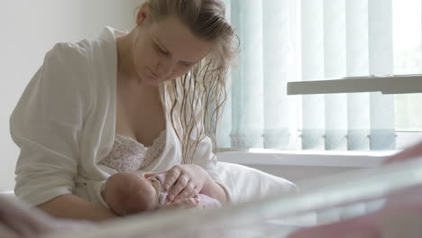 Newborn-baby-being-breastfed