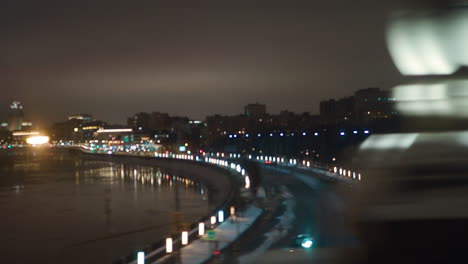 In-Der-Winternacht-Mit-Dem-Zug-Durch-Moskau-Reisen