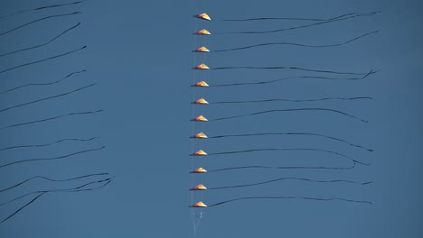 Actuación-De-Cometas-En-El-Festival-Del-Viento-En-Valencia,-España.