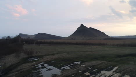 Sonnenuntergang-über-Der-Bergkette