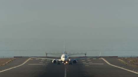 Plane-ascending-after-take-off