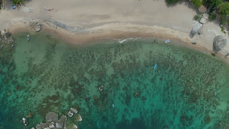 Blick-Auf-Den-Tropischen-Strand