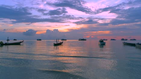 Sonnenuntergang-Am-Strand-Von-Sairee