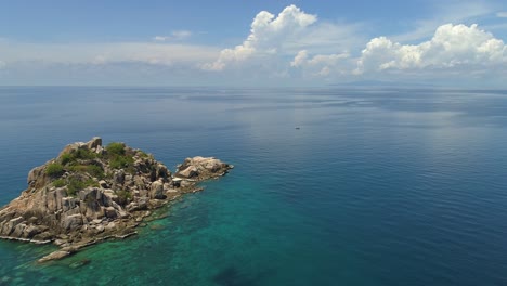 Flight-Over-Shark-Island