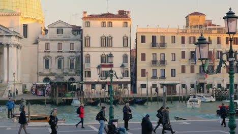 Wunderschöne-Szene-Von-Venedig-Mit-Dem-Canal-Grande