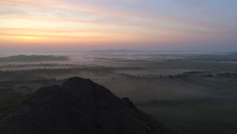 Misty-Morning-in-the-Valley