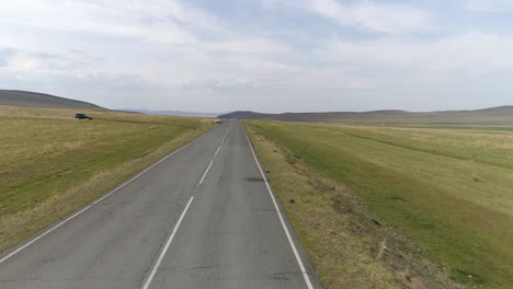 Über-Die-Straße-Zum-Auto-Fliegen