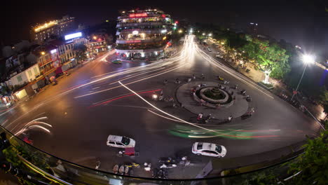 Zeitraffer-Des-Verkehrs-Auf-Dem-Stadtplatz-In-Hanoi,-Vietnam