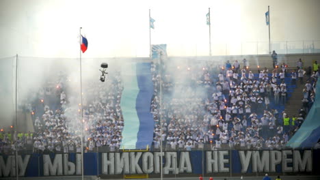 Aficionados-Al-Fútbol-Apoyando-Al-Equipo