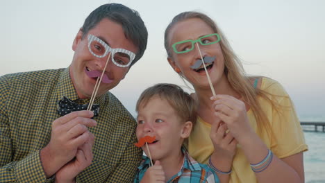Happy-family-with-hipster-accessories-outdoor