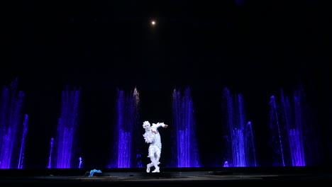 Dancing-solo-during-theatrical-performance