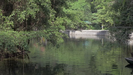 Ausflug-In-Die-Halong-Bucht,-Bootsfahrten-Zur-Insel-Hanoi,-Vietnam