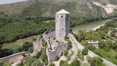 Počitelj-Citadel-Overlooking-Neretva-River,-Bosnia.-Aerial-Panoramic