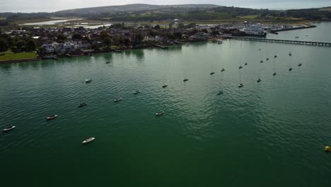 Drone-video-of-a-pair-and-port-off-the-coast-of-the-Isle-Of-Wight