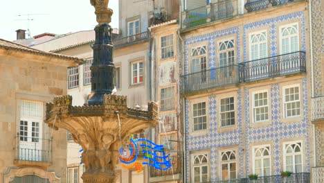 Detail-Des-Brunnens-Im-Historischen-Zentrum-Von-Braga-Und-Seiner-Architektur-In-Portugal