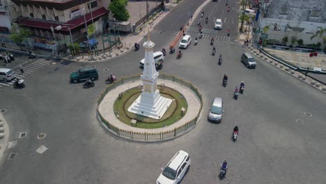 Aerial-view-of-traffic-situation-in-rush-hour-on-the-Tugu-Yogyakarta-Monument