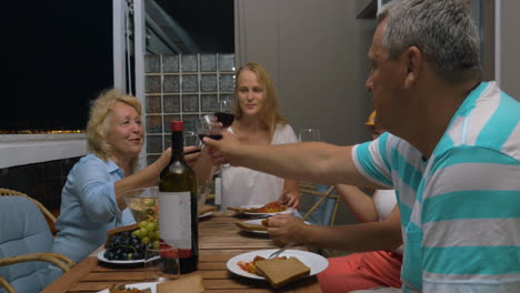 Child-attacking-family-with-toy-screwer-during-dinner