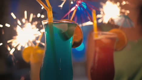 Partyzeit-Mit-Prickelnden-Cocktails
