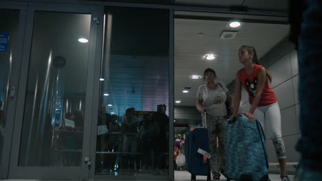 Timelapse-of-people-leaving-airport-terminal