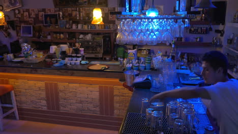 Timelapse-of-working-waitress-and-bartender-in-cafe