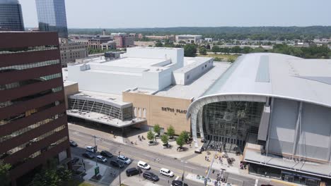 DeVos-Convention-Center,-Grand-Rapids,-Michigan,-USA,-aerial-view