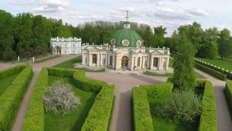 Vista-Aérea-Del-Edificio-Histórico-En-El-Parque-Tsaritsyno-De-Moscú