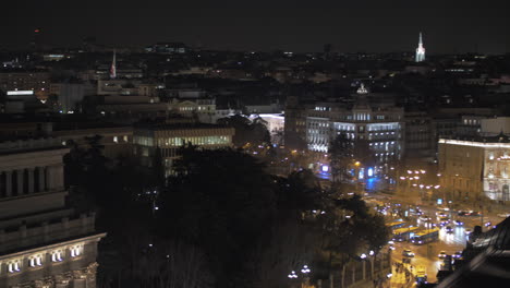 Nachtansicht-Von-Madrid-Mit-Dem-Cibeles-Platz,-Dem-Cybele-Palast-Und-Dem-Verkehr-In-Spanien