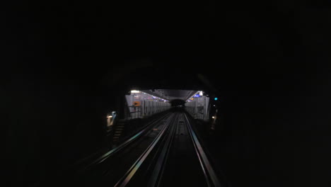 Timelapse-De-Viajar-En-Tren-Subterráneo