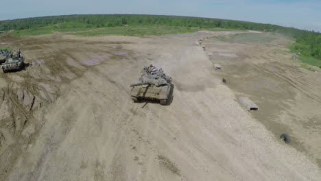 Tanque-En-La-Meta-Durante-Las-Maniobras-Toma-Aérea