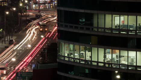 Timelapse-of-office-life-and-city-traffic-at-night-Seoul-South-Korea