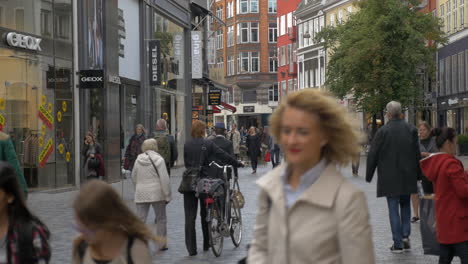 Calle-Peatonal-Stroget-En-Copenhague