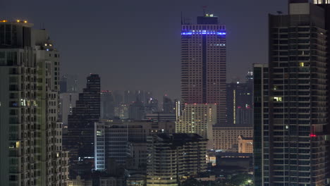 Timelapse-De-Luces-De-Ventanas-Parpadeando-En-La-Noche-Bangkok-Tailandia