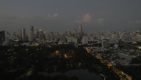 Bangkok-Stadtbild-Am-Späten-Abend-Thailand
