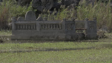 Friedhof-Im-Wasser-Hanoi-Vietnam