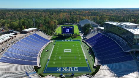 Campo-De-Fútbol-De-La-Universidad-Duke-En-El-Estadio-Wallace-Wade