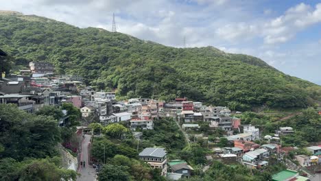 Picturesque,-serene-landscape-view-of-the-hillside-houses-and-buildings-in-Jiufen,-New-Taipei-City's-of-Ruifang-District,-Taiwan