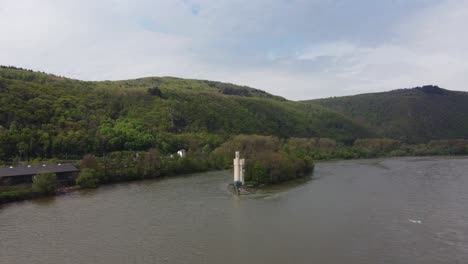 Mouse-tower-in-Germany-is-a-historic-Waterway-signal-and-toll-watchtower-on-river-Rhine