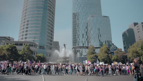 Zahlreiche-Aktivisten-Demonstrieren-In-Der-Innenstadt-Von-Mexiko-Stadt