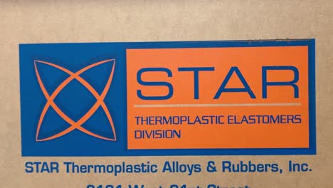 Star-Thermoplastic-Elastomer-Company-logo-on-the-Gaylord-box