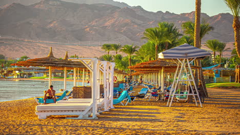 Día-Soleado-En-Las-Costas-De-Dahab,-Egipto,-Video-Timelapse