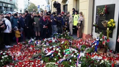 The-Velvet-Revolution-Memorial.-Scout-Guard.-Lighted-candles