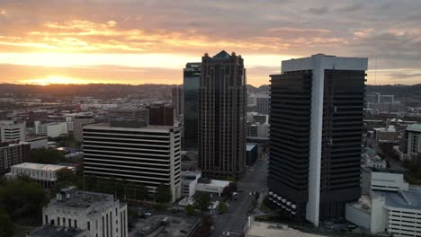 Luftaufnahme-Der-Skyline-Von-Birmingham,-Alabama,-Aufgenommen-In-5-Km