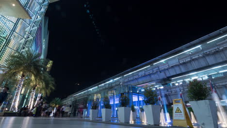 Hyperlapse-of-walking-near-Siam-Paragon-mall-in-Bangkok