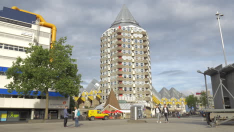 Rotterdam-street-with-Cube-houses-and-Central-Library