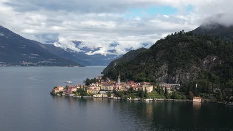 Flying-trough-Varenna-in-Lake-Como,-Italy
