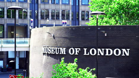 LONDON---MAY,-2017:-Close-up-of-signage-outside-the-Museum-of-London,-London-Wall-Street,-London-EC2