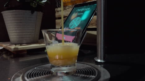 Getting-juice-in-self-service-cafe