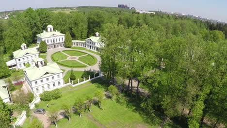 Paisaje-Verde-Aéreo-Del-Museo-Y-Reserva-Tsaritsyno-En-Moscú